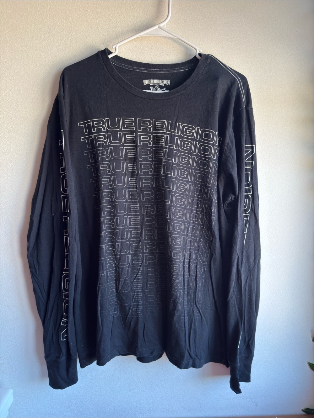 True Religion Graphic Logo Black and White Long Sleeve T-Shirt 100% Cotton